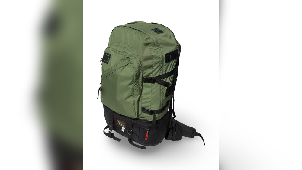 Why Backpack Strap is Larger Than the Other