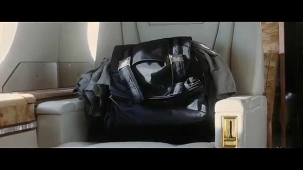 Why Did Yen Go in Backpack Oceans Twelve